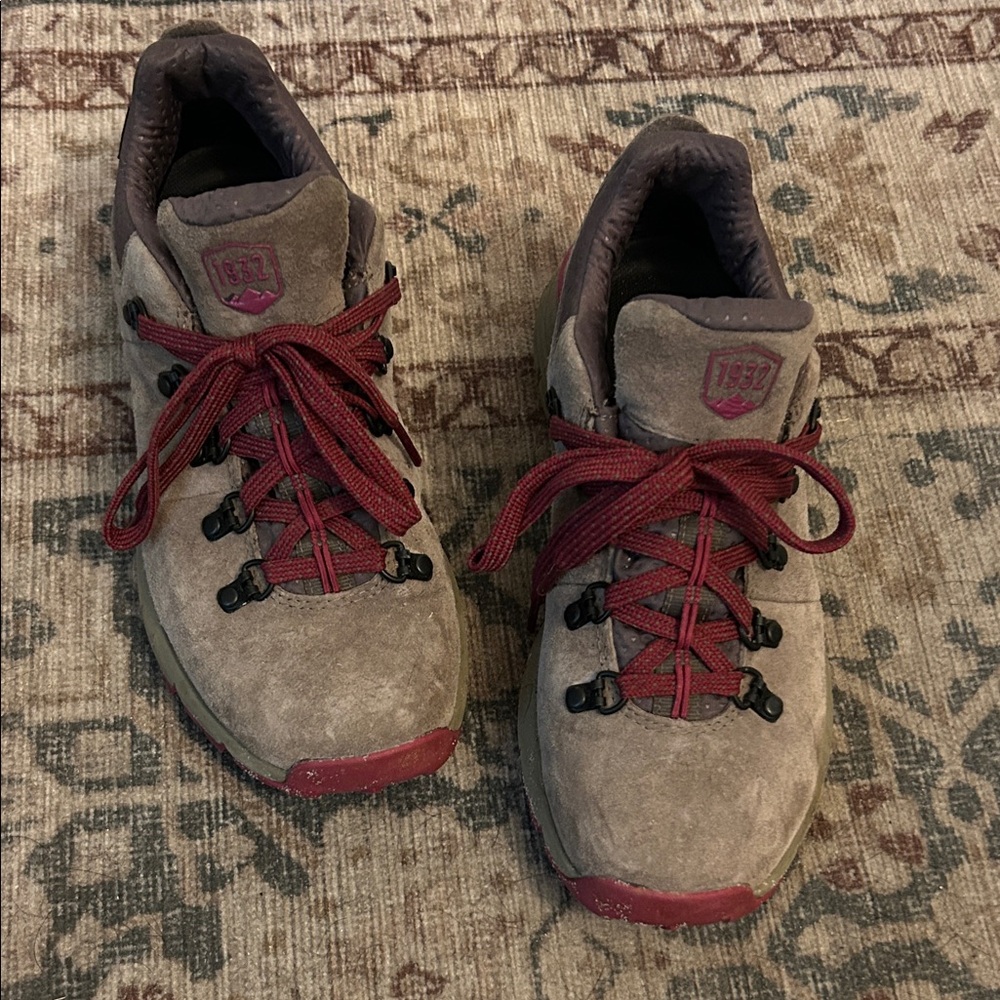 Suede, Grey Hiking Shoes with Red Laces